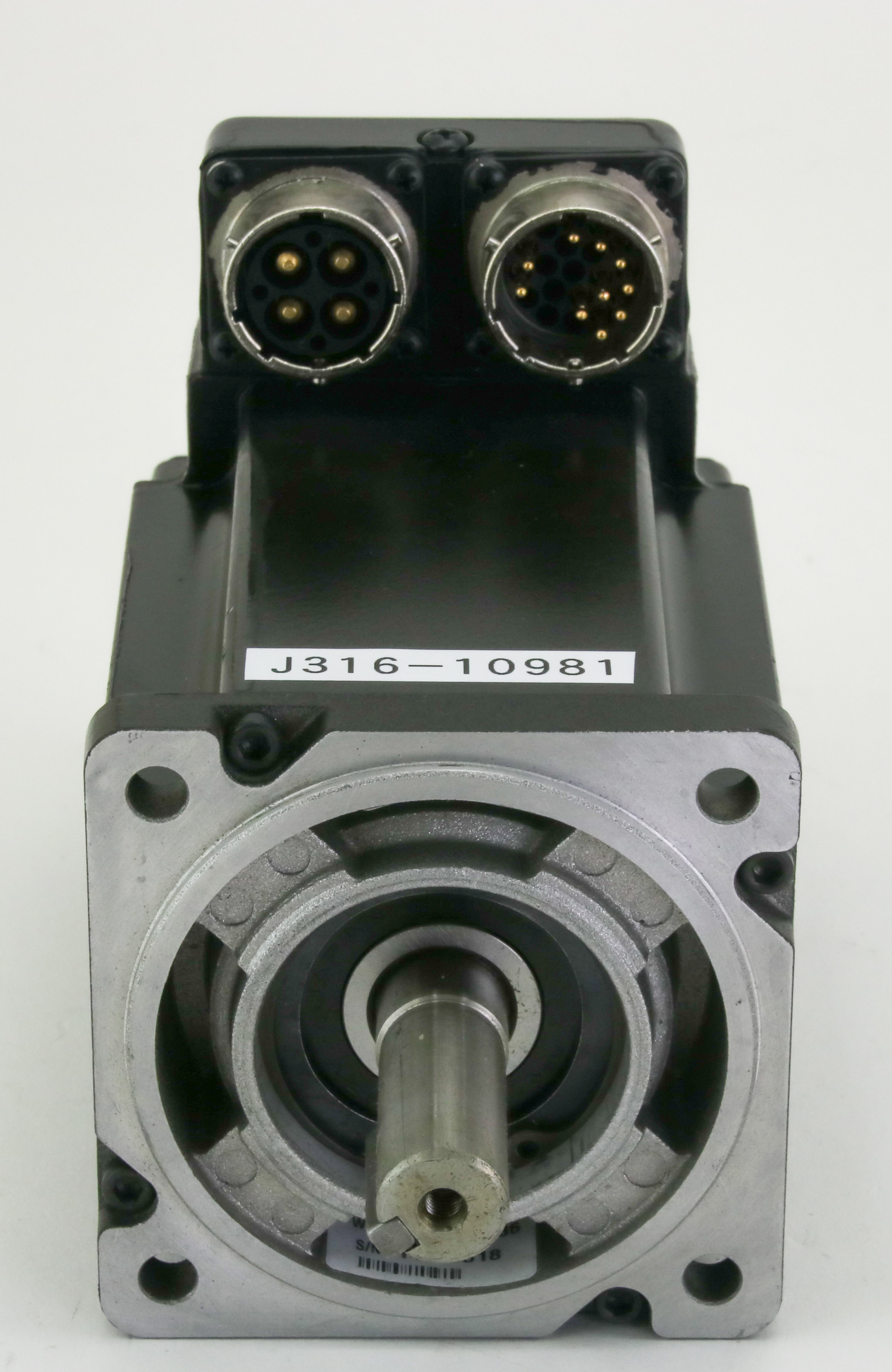 10981 ALLEN BRADLEY SERVO MOTOR,5000RPM,1.8HP,230V,7032-00-4402